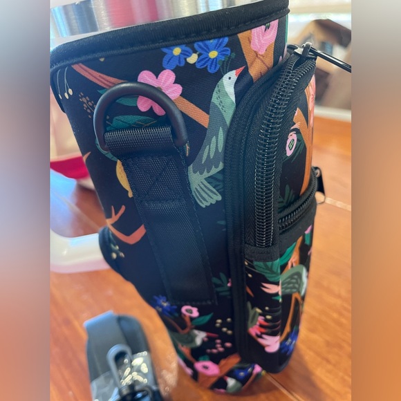 New Tumbler Sleeve with Adjustable Strap & Attached Zippered Pouch - Picture 15 of 16